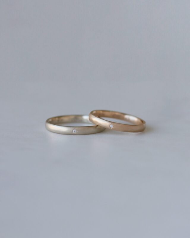 ㅤㅤㅤㅤㅤㅤㅤㅤㅤㅤㅤㅤㅤㅤㅤㅤㅤㅤㅤㅤㅤㅤㅤㅤㅤㅤㅤㅤㅤㅤㅤㅤㅤㅤㅤㅤㅤㅤㅤㅤㅤㅤㅤㅤㅤㅤㅤㅤㅤㅤㅤㅤㅤㅤㅤㅤㅤㅤㅤㅤㅤㅤㅤㅤㅤㅤㅤㅤㅤㅤㅤㅤㅤㅤㅤㅤㅤㅤㅤㅤㅤㅤㅤㅤㅤㅤㅤㅤㅤㅤㅤㅤㅤㅤㅤㅤㅤㅤㅤㅤ 
新しく仲間入りした、
K14のオレンジゴールドとペールゴールド。

肌なじみの良い優しい色合いで、
すでにたくさんの方にお選びいただいています。

各店舗にサンプルリングをご用意していますので、
お越しの際はぜひお試しくださいね。
　
　
》左側
地金：K14PLG
幅：2.7mm
仕上げ：梨地
誕生石：ダイヤモンド

》右側
地金：K14OG
幅：2.5mm
仕上げ：梨地
誕生石：ダイヤモンド
　
 
 
uchimari